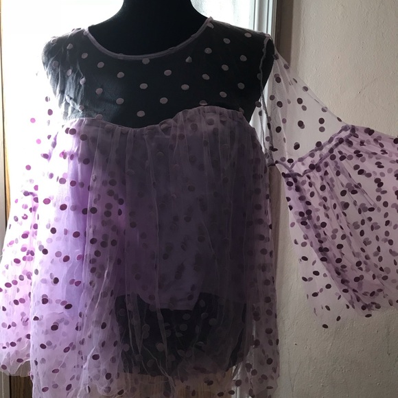 Lavender polka dot bell sleeve crop top - Picture 4 of 5